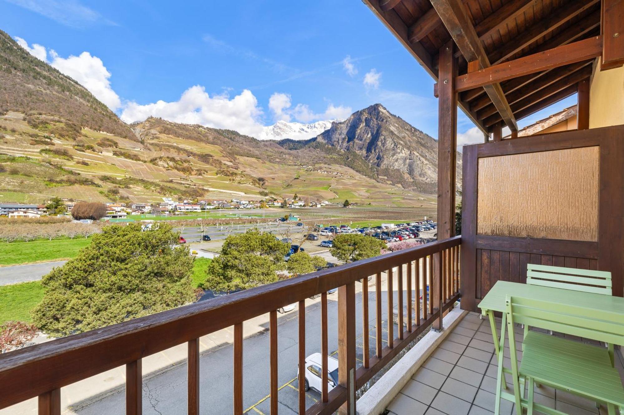Appartamento Duplex Cosy Aux Bains De Saillon Esterno foto