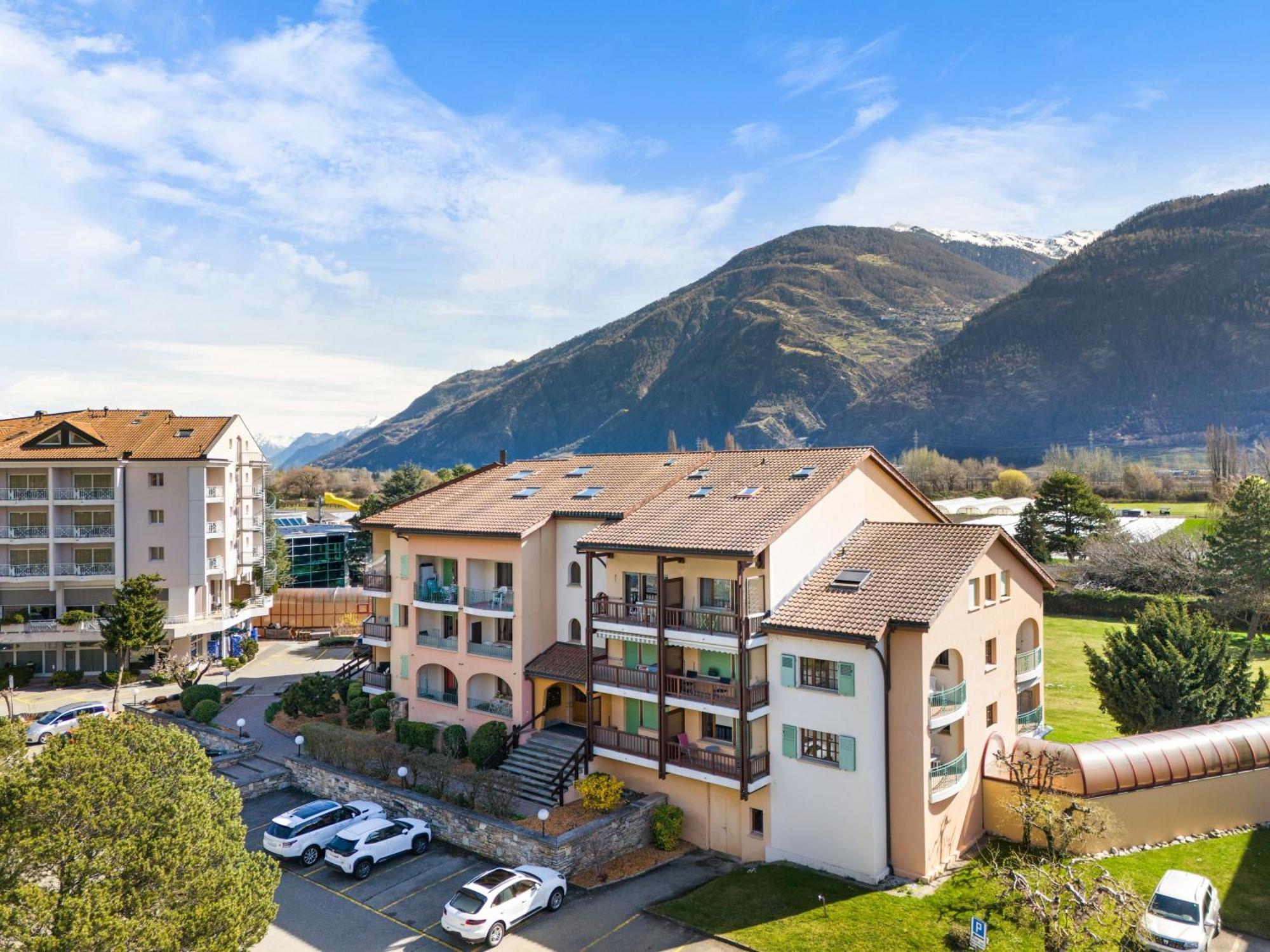 Appartamento Duplex Cosy Aux Bains De Saillon Esterno foto